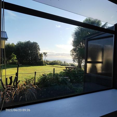 Beachfront Bliss - Your Parapara Seaside Retreat Exterior photo